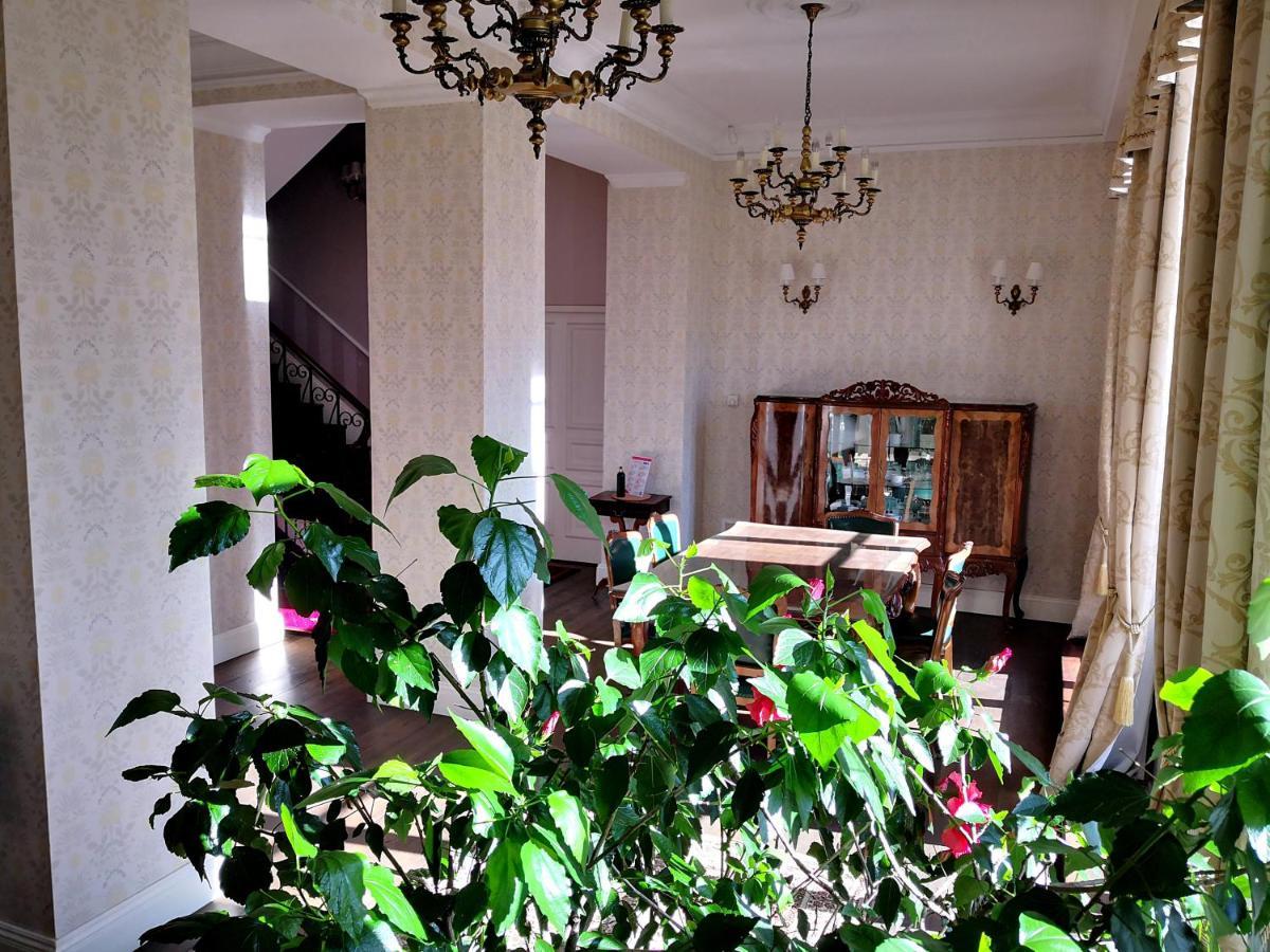 Hotel Dwor Sierakow Esterno foto
