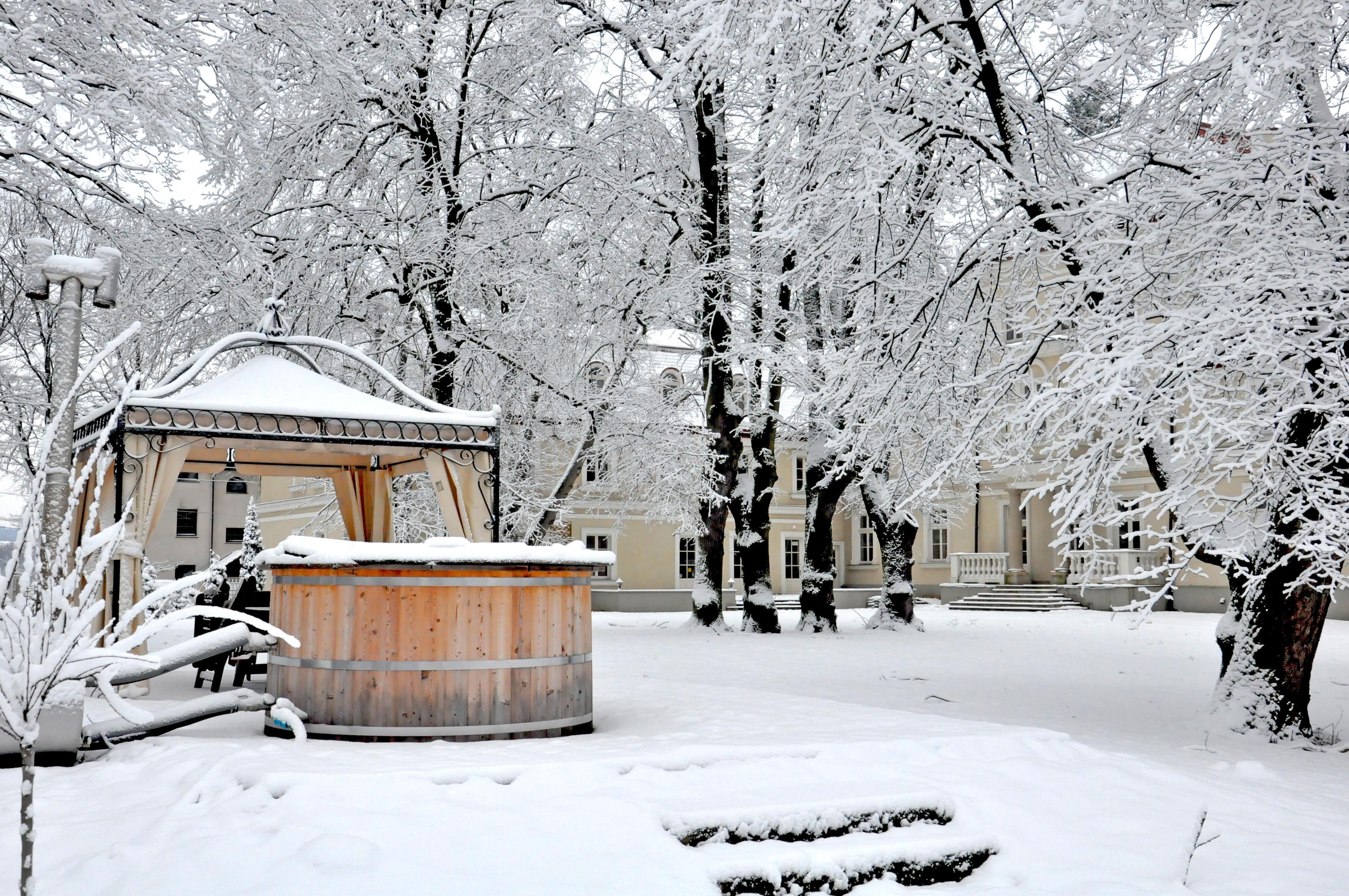 Hotel Dwor Sierakow Esterno foto